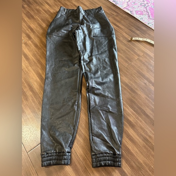 SPANX® Leather-Like Jogger black 
Size small
Like new
Style 20283R - Picture 6 of 10